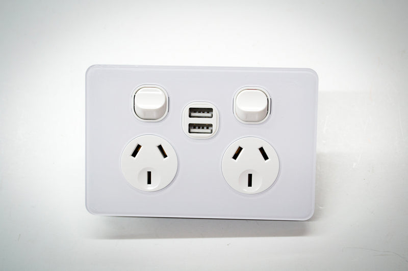 HEM Double Horizontal Power Point 10A USB