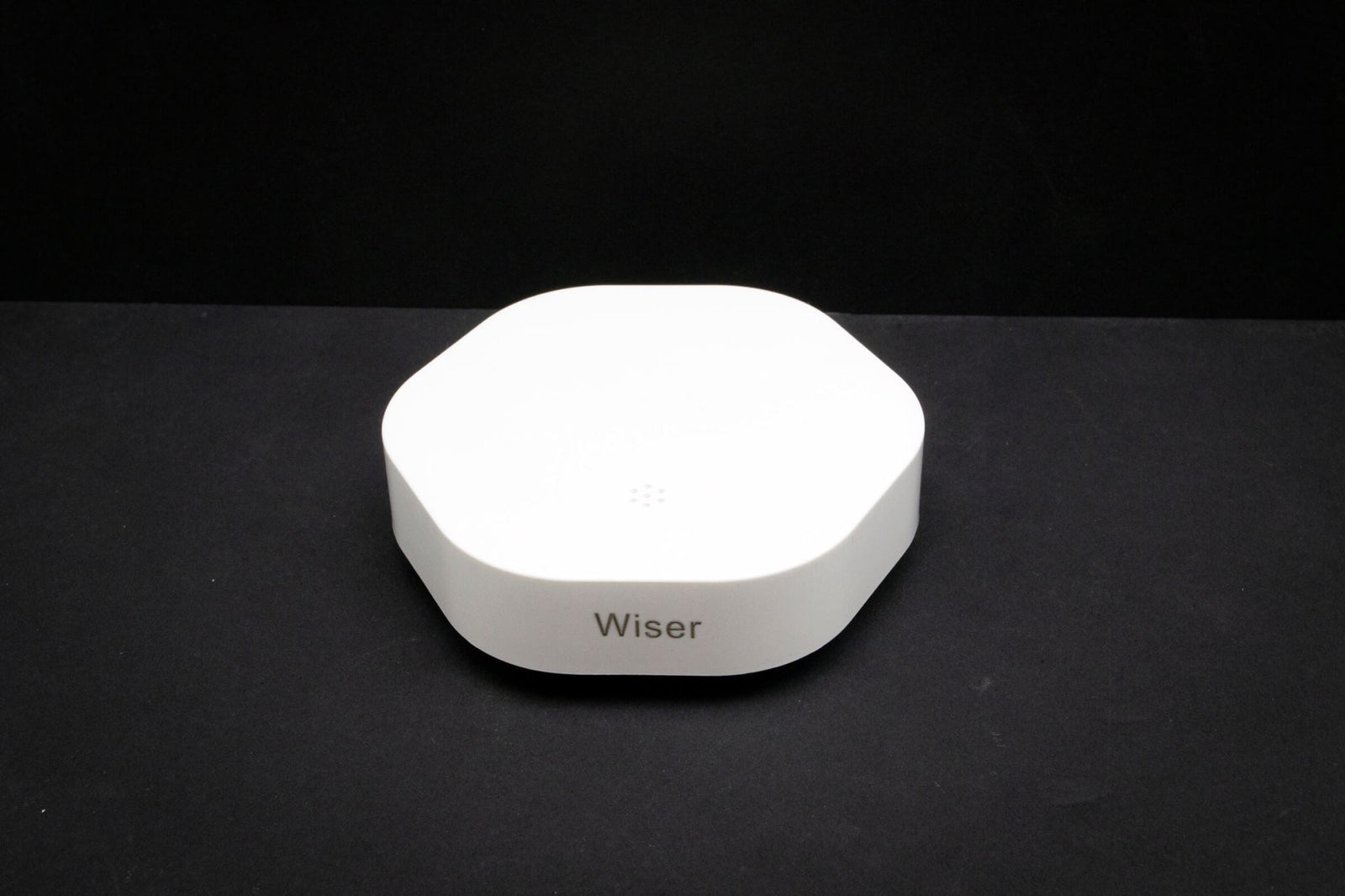 Water Leak Sensor Wiser Hub Compatible Buy Online Eurotech NZ water-leak-sensor-wiser-hub-compatible-buy-online-eurotech-nz
